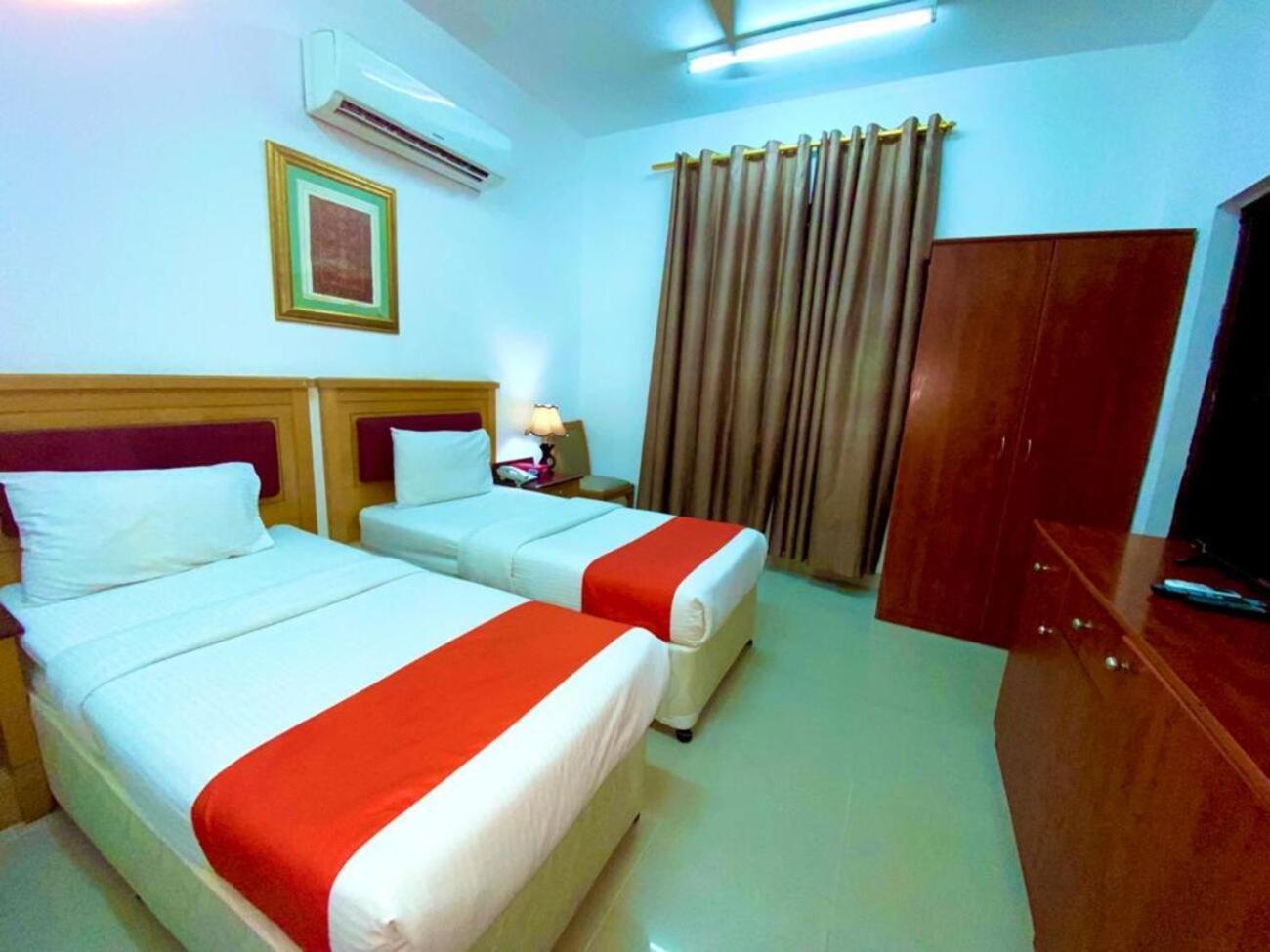 Savoy Inn Hotel Apartments Muscat Exterior photo
