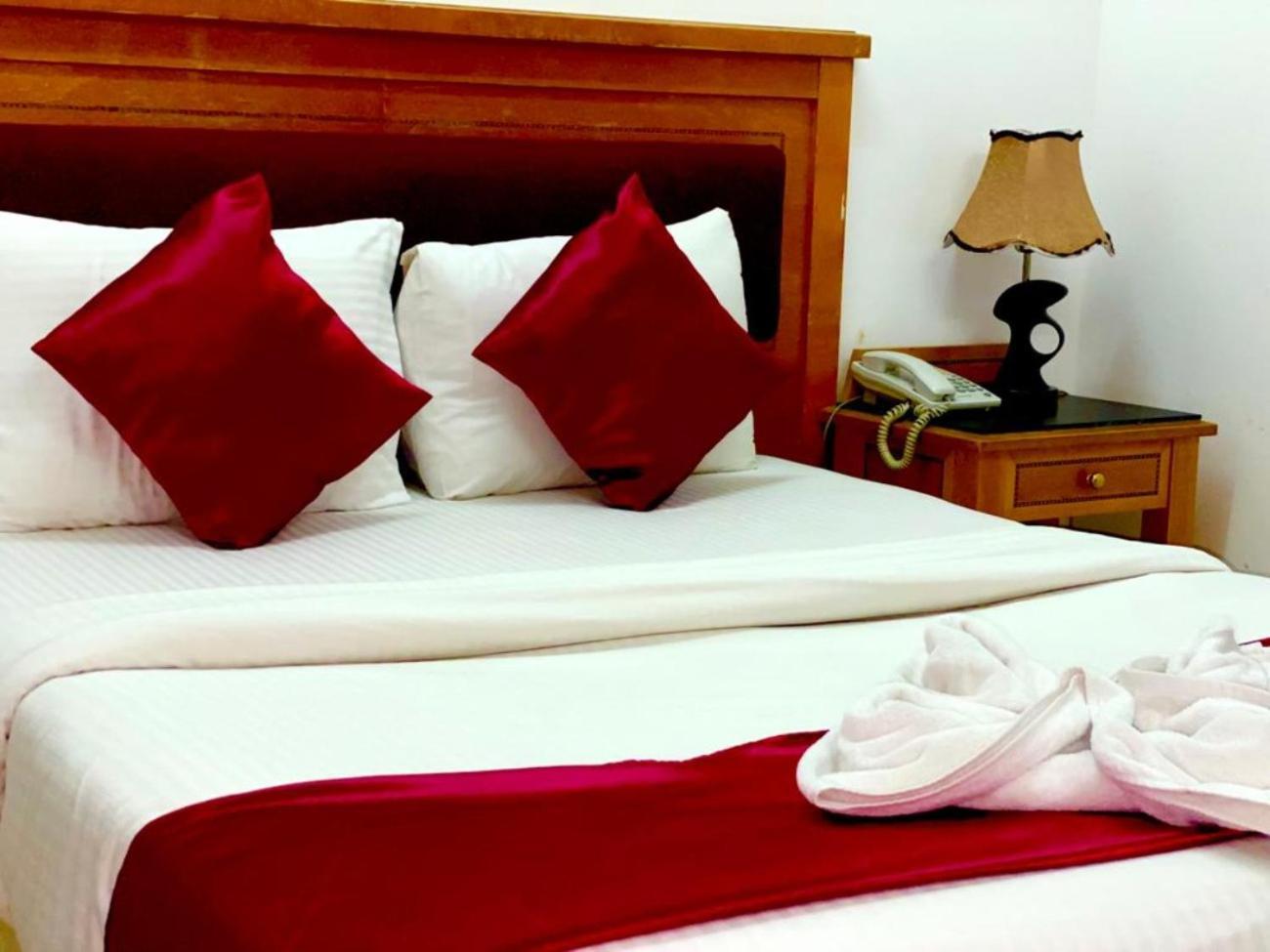Savoy Inn Hotel Apartments Muscat Exterior photo